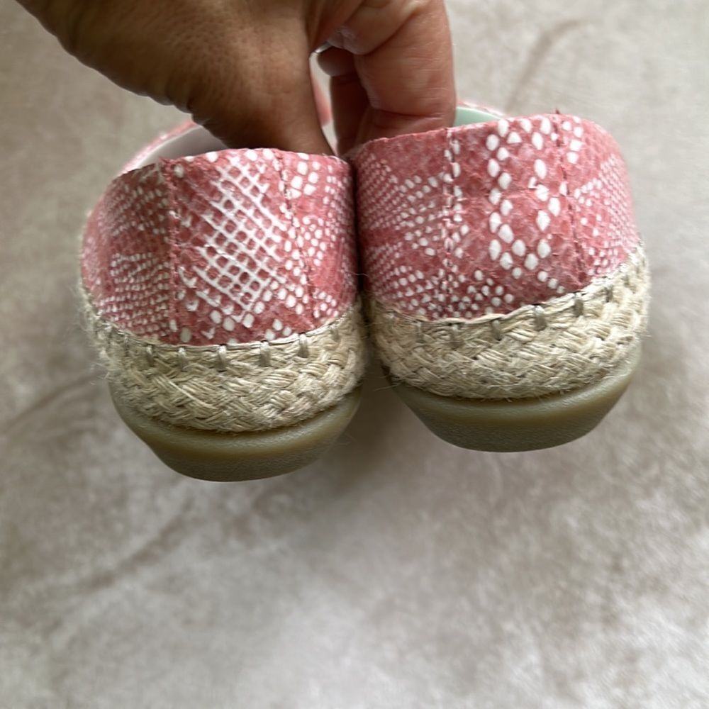 Super cute! Cliffs Sz 8 Pink Reptile Jute Trim Flats EUC!! - Picture 7 of 9
